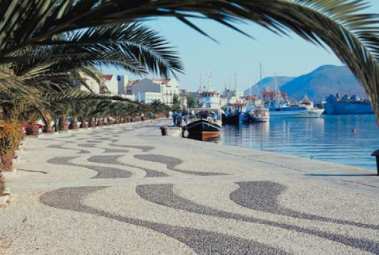 Argostoli Port.jpg