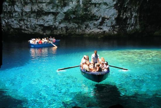 KEFALONIA:TOUR TO DROGARATI  MELISSANI / SAMI  