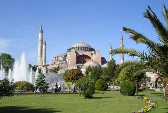 Istanbul – Topkapi Palace, Hippodrome, St. Sophia, Blue Mosque
