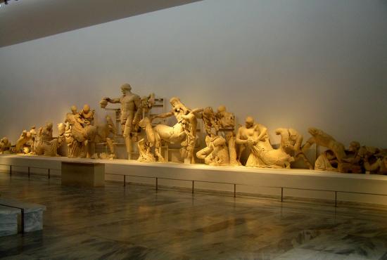 Tour to Ancient Olympia – Archaeological Site and Museum (with free time) 