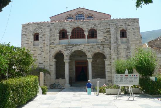 PAROS: EKATONTAPILIANI CHURCH   PARIKIA-MARATHI- LEFKES - NAOUSSA  