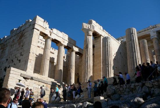 Piraeus Acropolis with Lunch and transfer to the Airport
