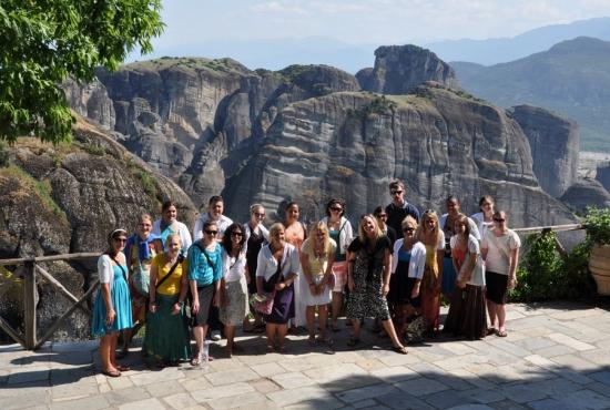 cliff-top_view_from_gran_meteora_monestary_greece.jpg