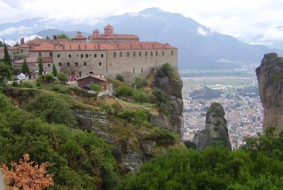 Volos-Meteora Monasteries with lunch