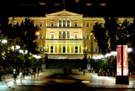 athens_syntagma_night5.jpg