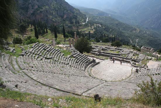 Itea, Tour to DELPHI with visit of the archaeological site