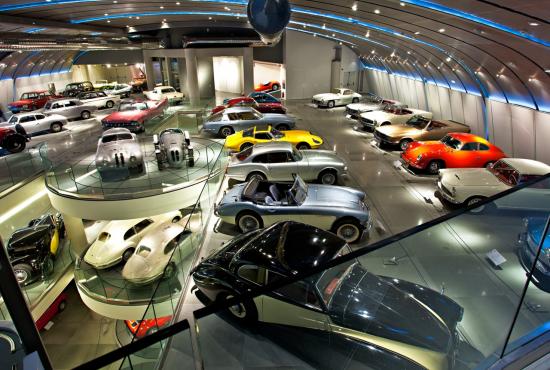 “ATHENS TODAY”  Tour, Sightseeing, Car Museum and Shopping