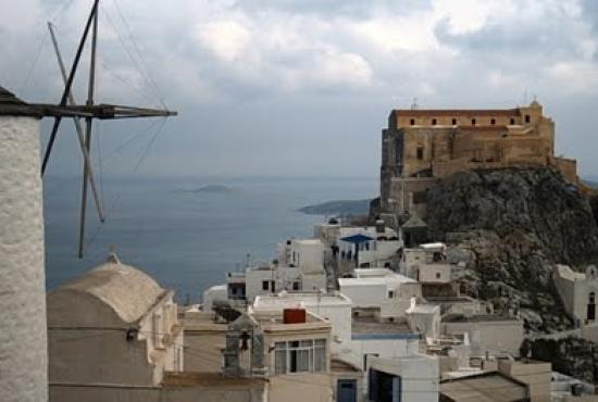 Tour to Ano Syros-southern villages of Syros -Vaporia- museum of Cycladic art 