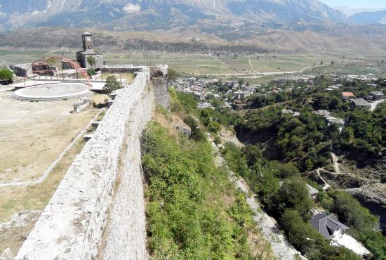 Tour Saranda Gjirokastra (Unesco Town)