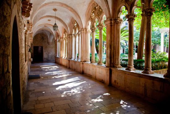 Dubrovnik Sightseeing Tour Monuments from the past