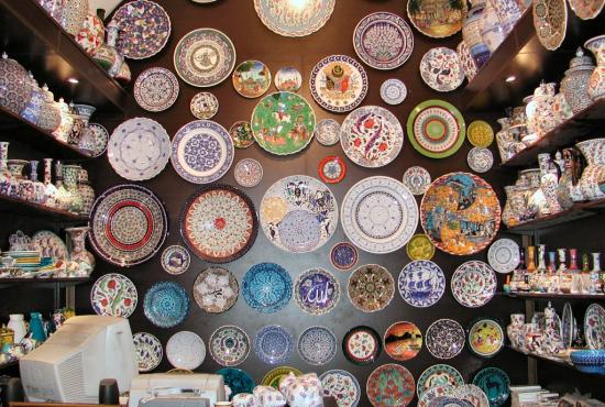 ceramic_shop_in_grand_bazaar1.jpg