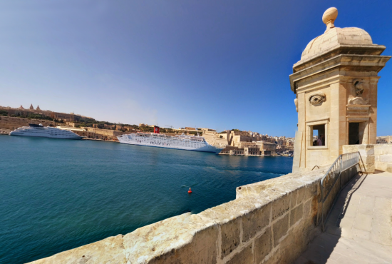 Tour to Gardjola Gardens and Birgu