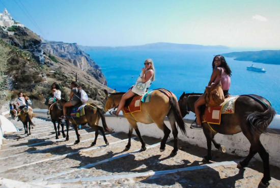 Island hopping package 5 days Athens-Syros-Mykonos-Santorini-Athens 