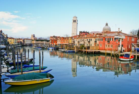 Panoramic Tour by Motor Boat