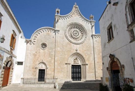 White Ostuni Tour