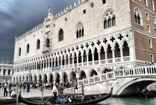 Tour Ca Rezzonico, Doges Palace and Saint Marks Square