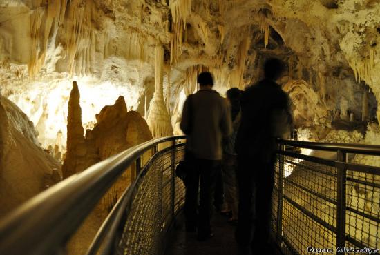 Tour to Frasassi Caves