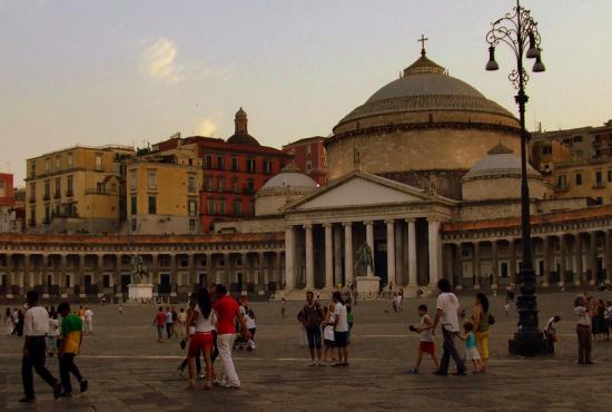 Pizzas and Piazzas Half Day Tour