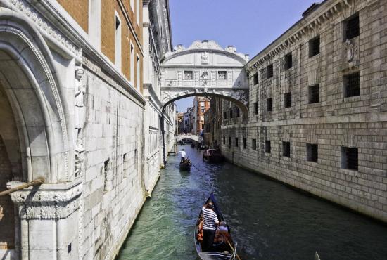 Tour Ca Rezzonico, Doges Palace and Saint Marks Square