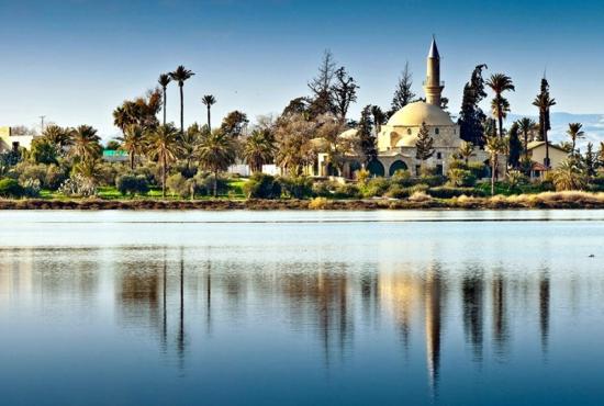 hala sultan tekke.jpg