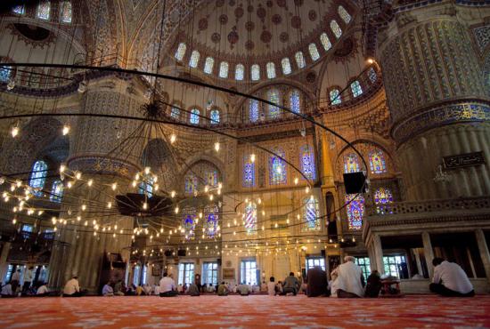 Blue_Mosque interior.jpg