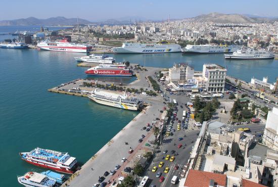 Port_of_Piraeus.jpg