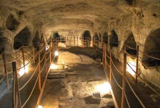 Catacombs-of-Milos.jpg
