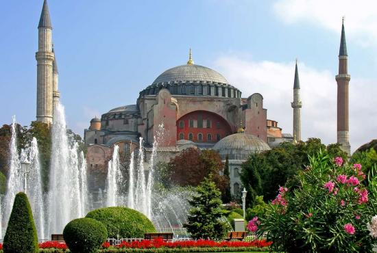 Istanbul-Hagia-Sophia.jpg