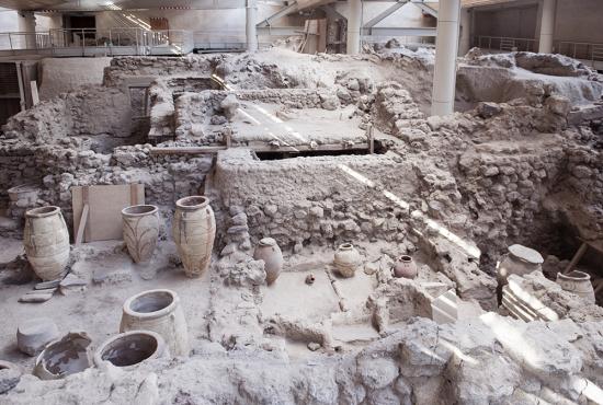 akrotiri-site-santorini.jpg