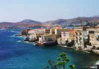 Tour to Ano Syros-southern villages of Syros -Vaporia- museum of Cycladic art 